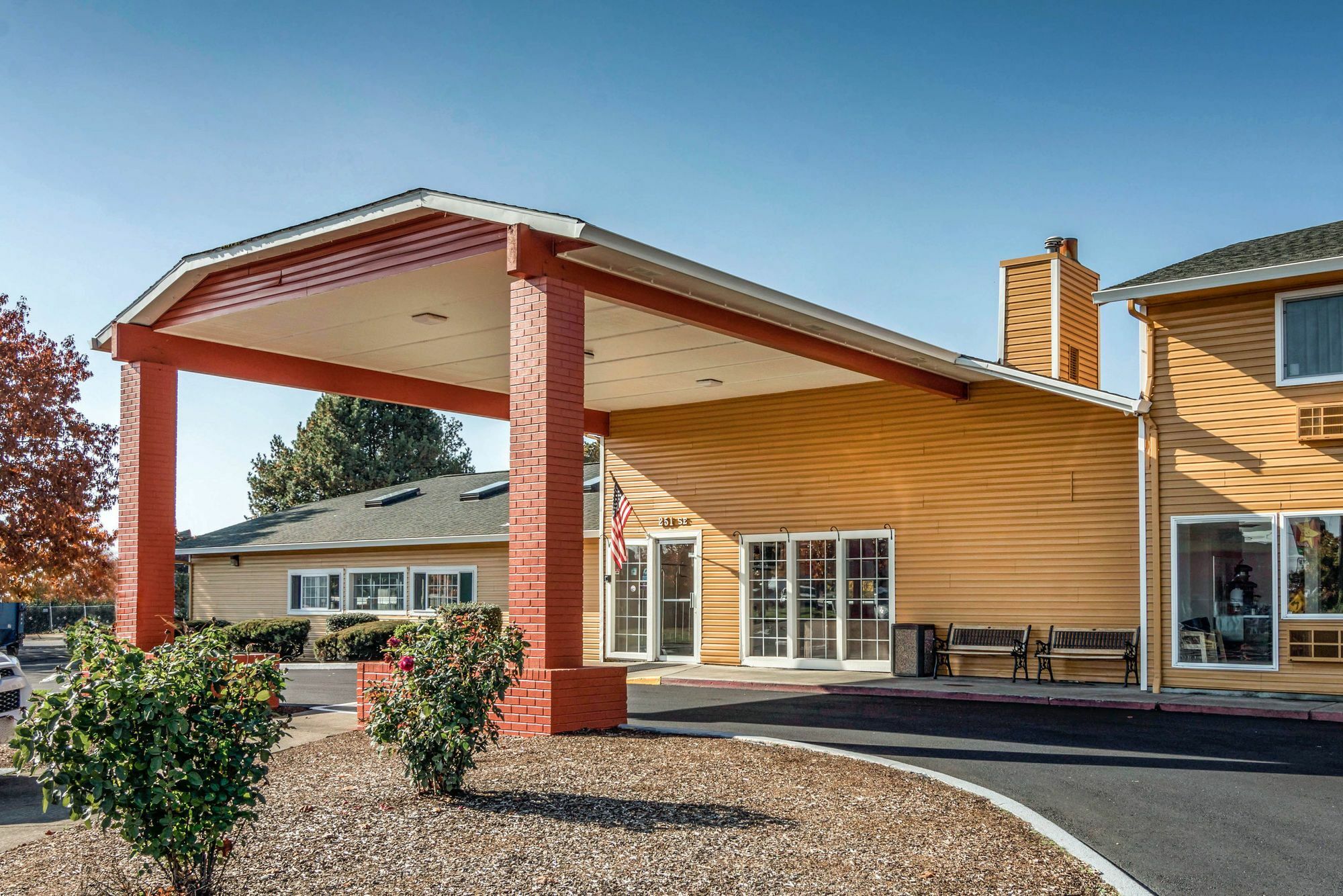 Quality & Corvallis Hotel