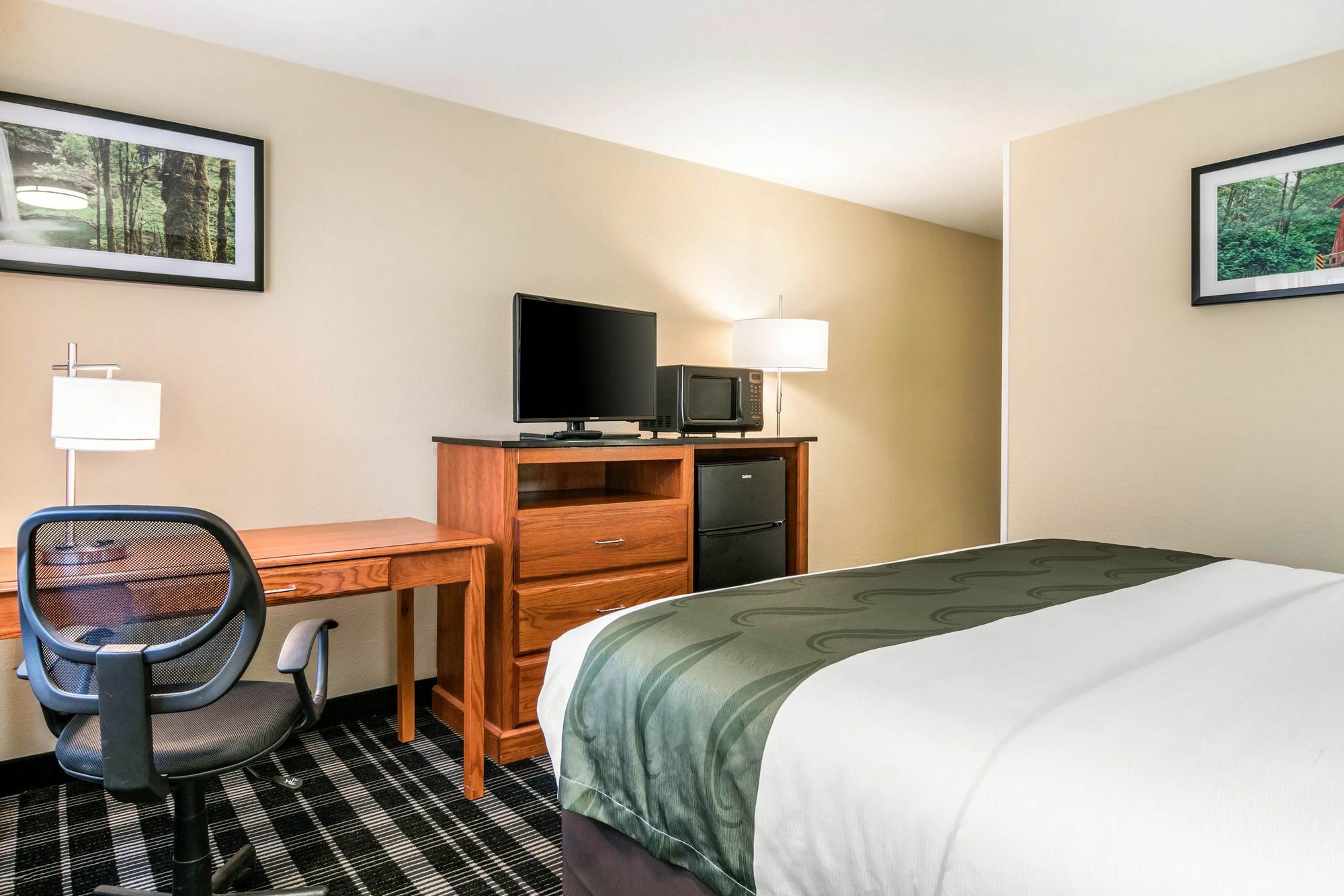 Hotel Quality & Corvallis 2*