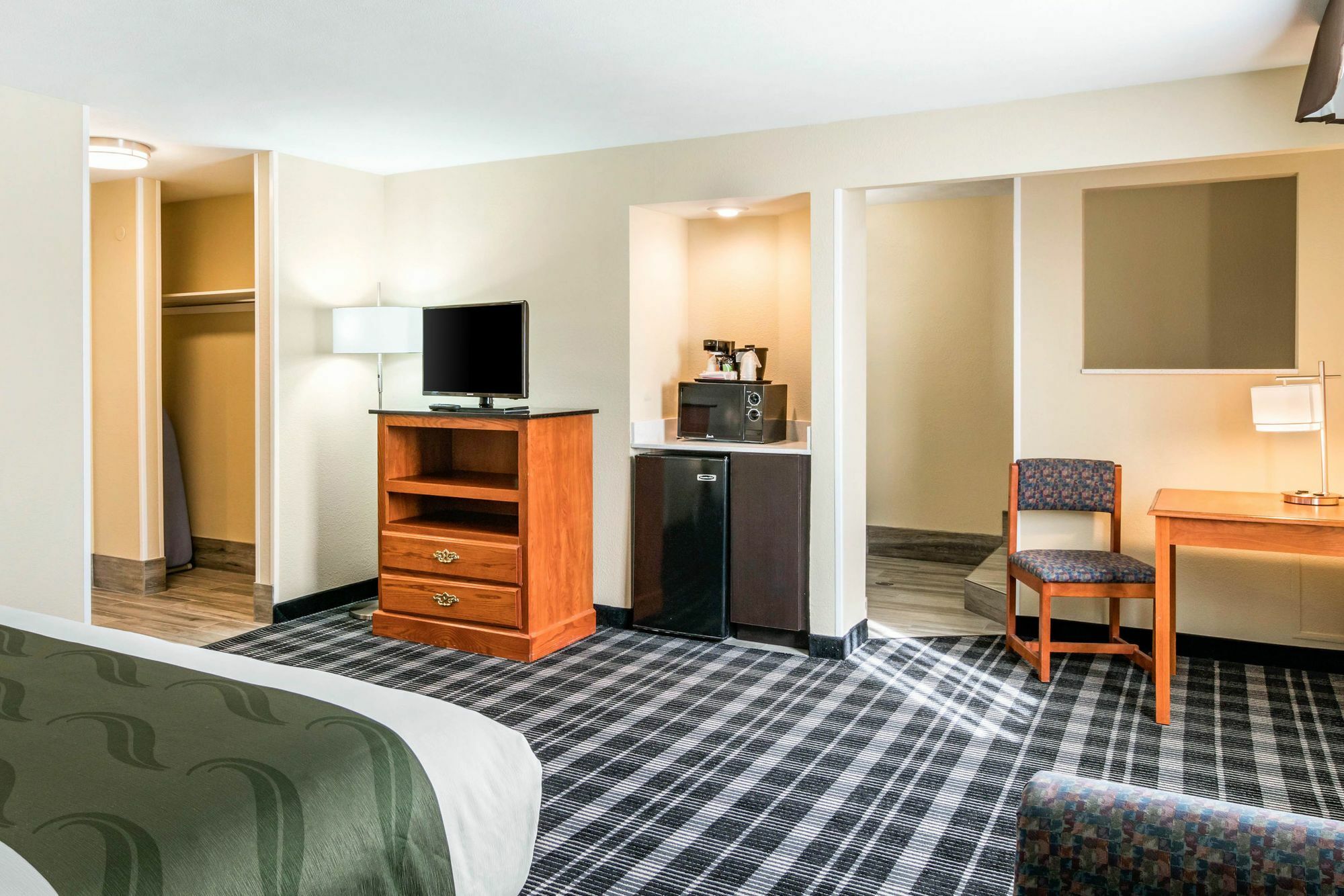Quality & Corvallis Hotel